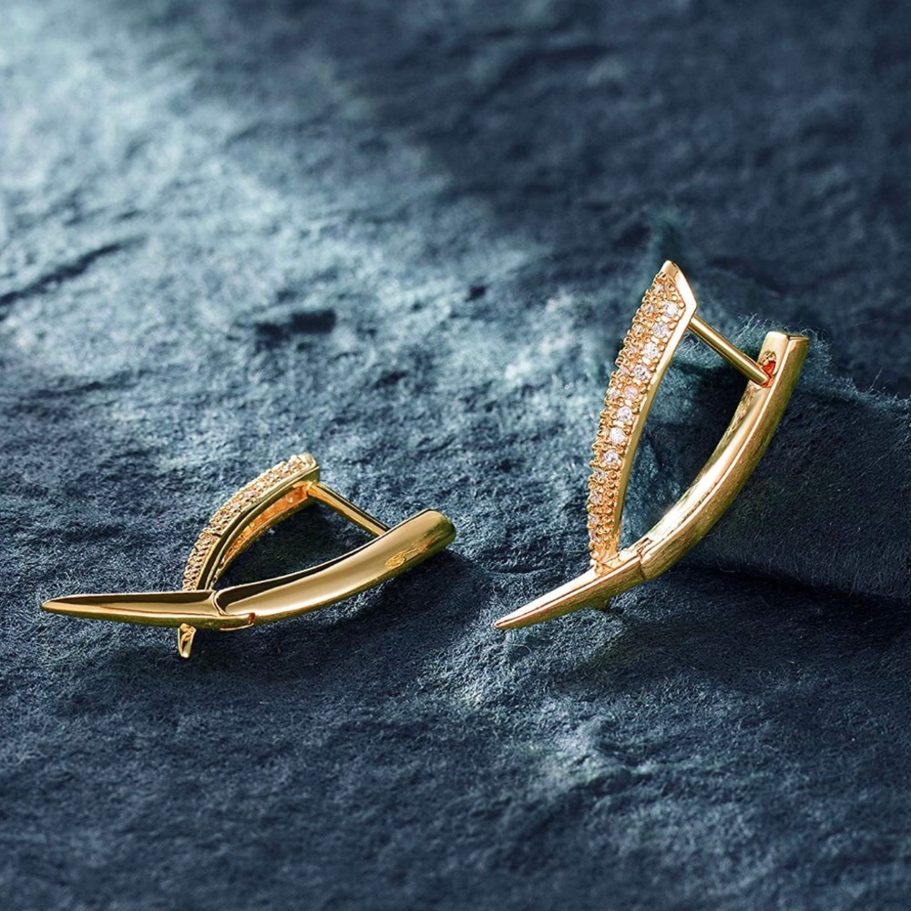 :: [GOLD] Delicate Pavé Hoops Dagger Spike Huggie Earrings - Picture 6 of 6